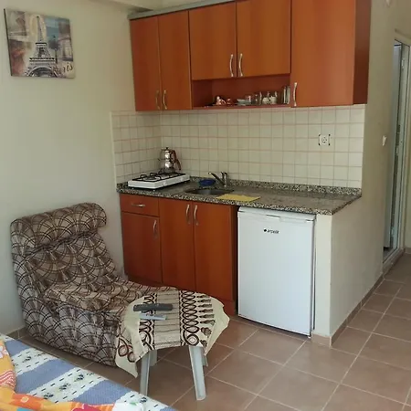 Oezguer Motel